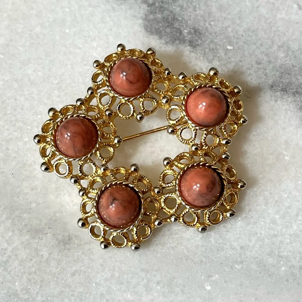 Vintage Sarah Coventry Signed Brooch